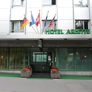 Arlette Beim Hauptbahnhof Цюрих